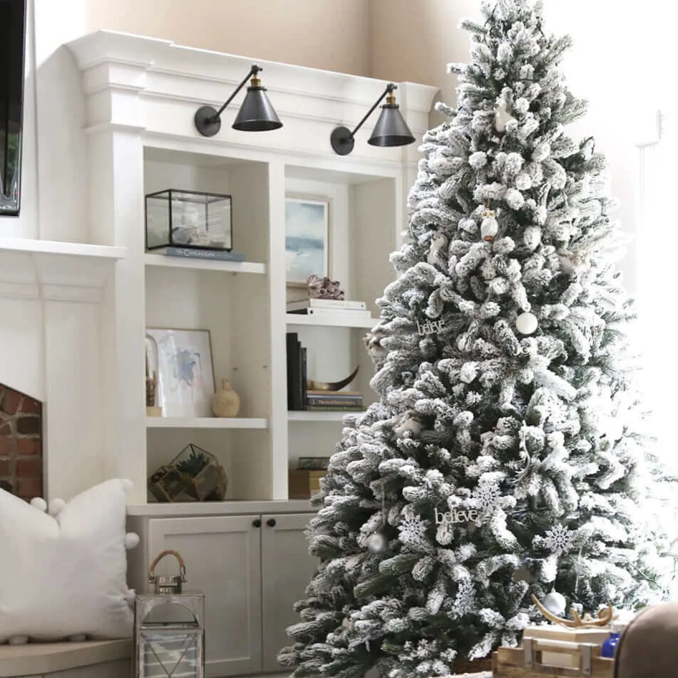 King Of Christmas 10' King Flock® Artificial Christmas Tree Unlit- Realistic|Unlit