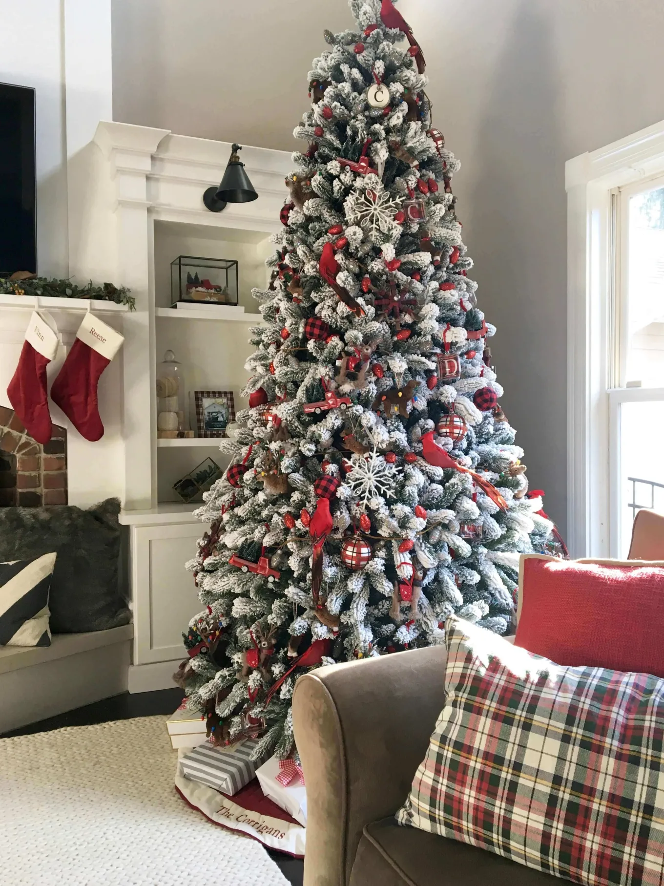 King Of Christmas 10' King Flock® Artificial Christmas Tree Unlit- Realistic|Unlit