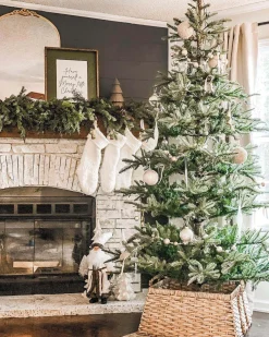 King Of Christmas 7' King Noble Fir Artificial Christmas Tree Unlit- Realistic|Unlit