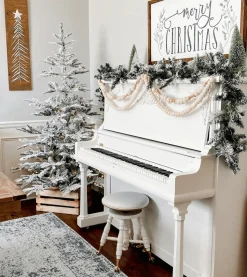 King Of Christmas 8' King Noble Flock Artificial Christmas Tree With 600 Warm White LED Lights- Realistic|Green