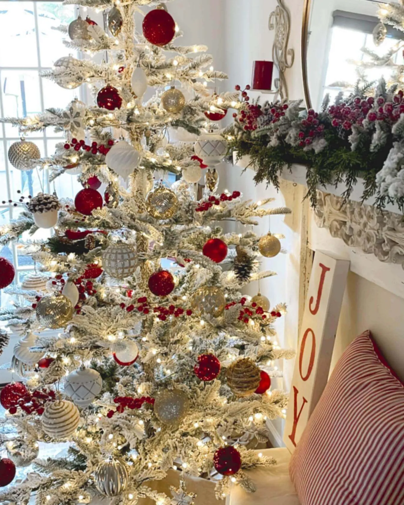 King Of Christmas 9' King Noble Flock Artificial Christmas Tree Unlit- Realistic|Unlit