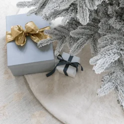 King Of Christmas 60" King Snow Faux Fur Tree Skirt- Tree Skirts