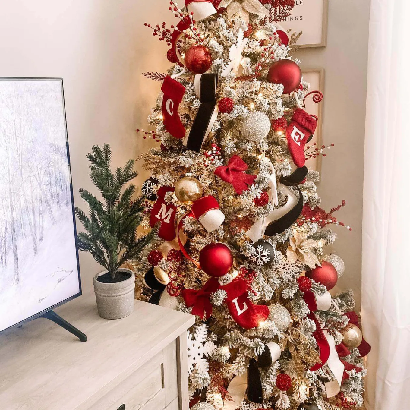 King Of Christmas 7' Prince Flock® Artificial Christmas Tree With 400 Warm White LED Lights- Full|Flocked