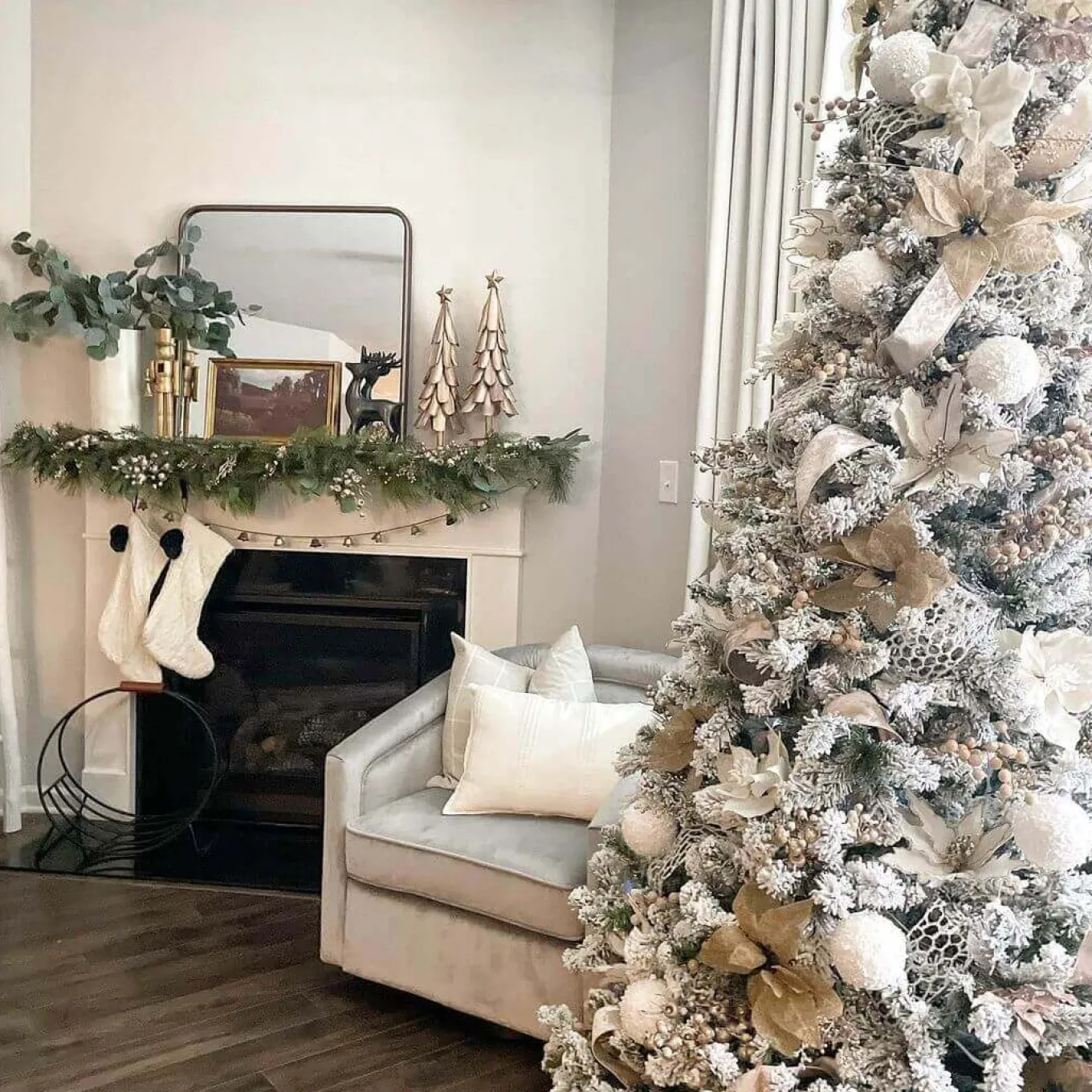 King Of Christmas 7' Prince Flock® Artificial Christmas Tree With 400 Warm White LED Lights- Full|Flocked