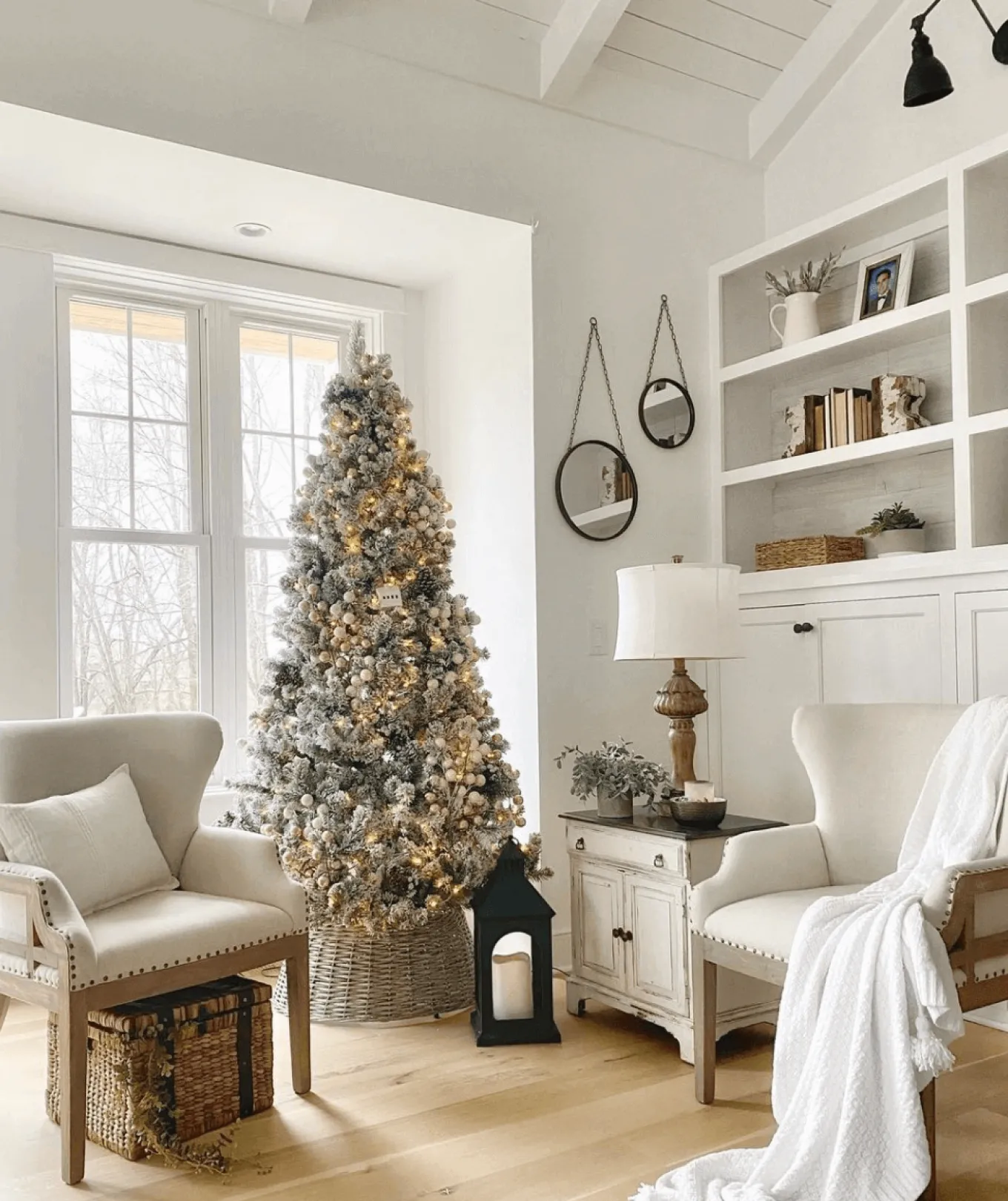 King Of Christmas 7' Prince Flock® Artificial Christmas Tree With 400 Warm White LED Lights- Full|Flocked