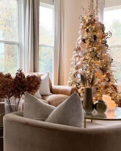 King Of Christmas 6.5' Queen Flock® Artificial Christmas Tree With 650 Warm White LED Lights- Realistic|Pre-Lit