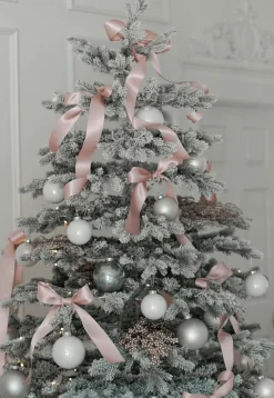 King Of Christmas 9' Rushmore Flock Artificial Christmas Tree 1000 Warm White LED Lights- Realistic|Pre-Lit