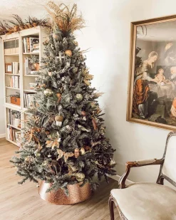 King Of Christmas 9' Tribeca Spruce Blue Artificial Christmas Tree With 900 Warm White LED Lights- Classic|Pre-Lit