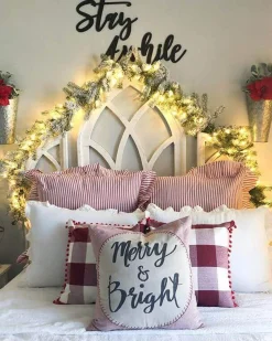 King Of Christmas 9' X 12