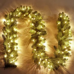 King Of Christmas 9' X 10