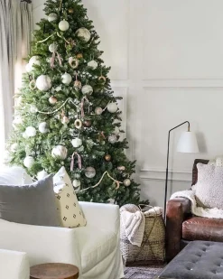 King Of Christmas 6.5' Yorkshire Fir Artificial Christmas Tree Unlit- Classic|Unlit