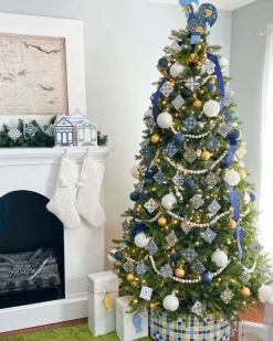 King Of Christmas 6.5' Yorkshire Fir Artificial Christmas Tree Unlit- Classic|Unlit