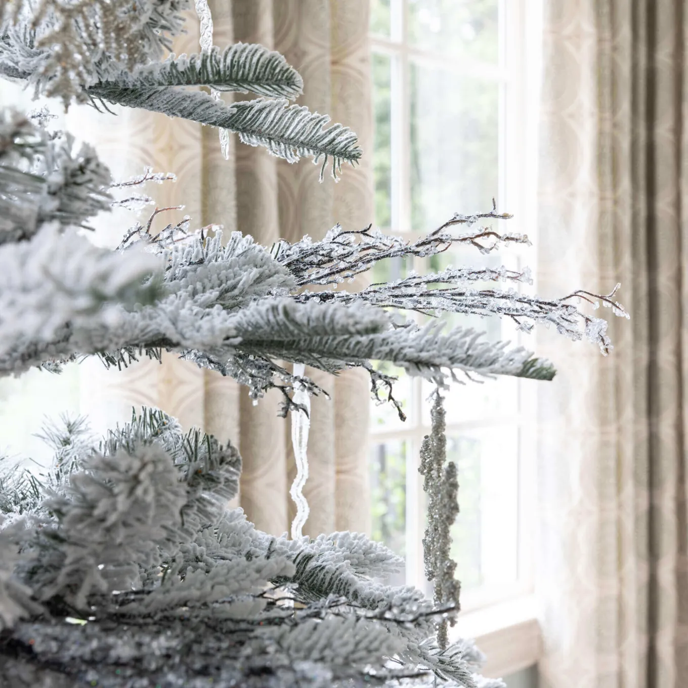 King Of Christmas Frozen Branch Picks (12 Pack) | - Tree Picks