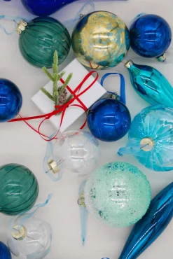 King Of Christmas Snowflake 15-Piece Glass Ornament Set (Blue) Limited Edition- Ornaments|15 Pack