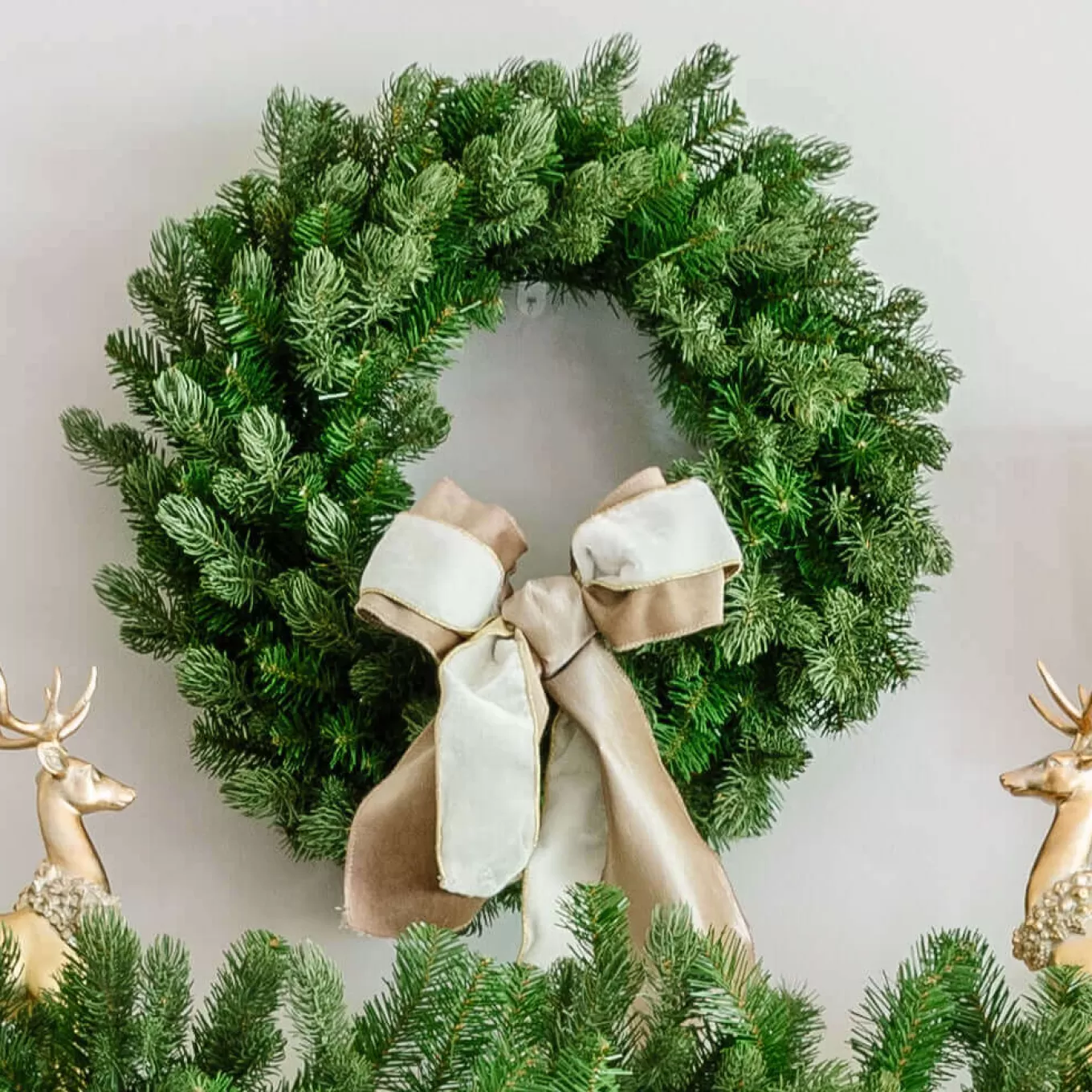 King Of Christmas 24" Cypress Spruce Wreath With Warm White LED Lights (Battery Operated)- Wreaths | Green