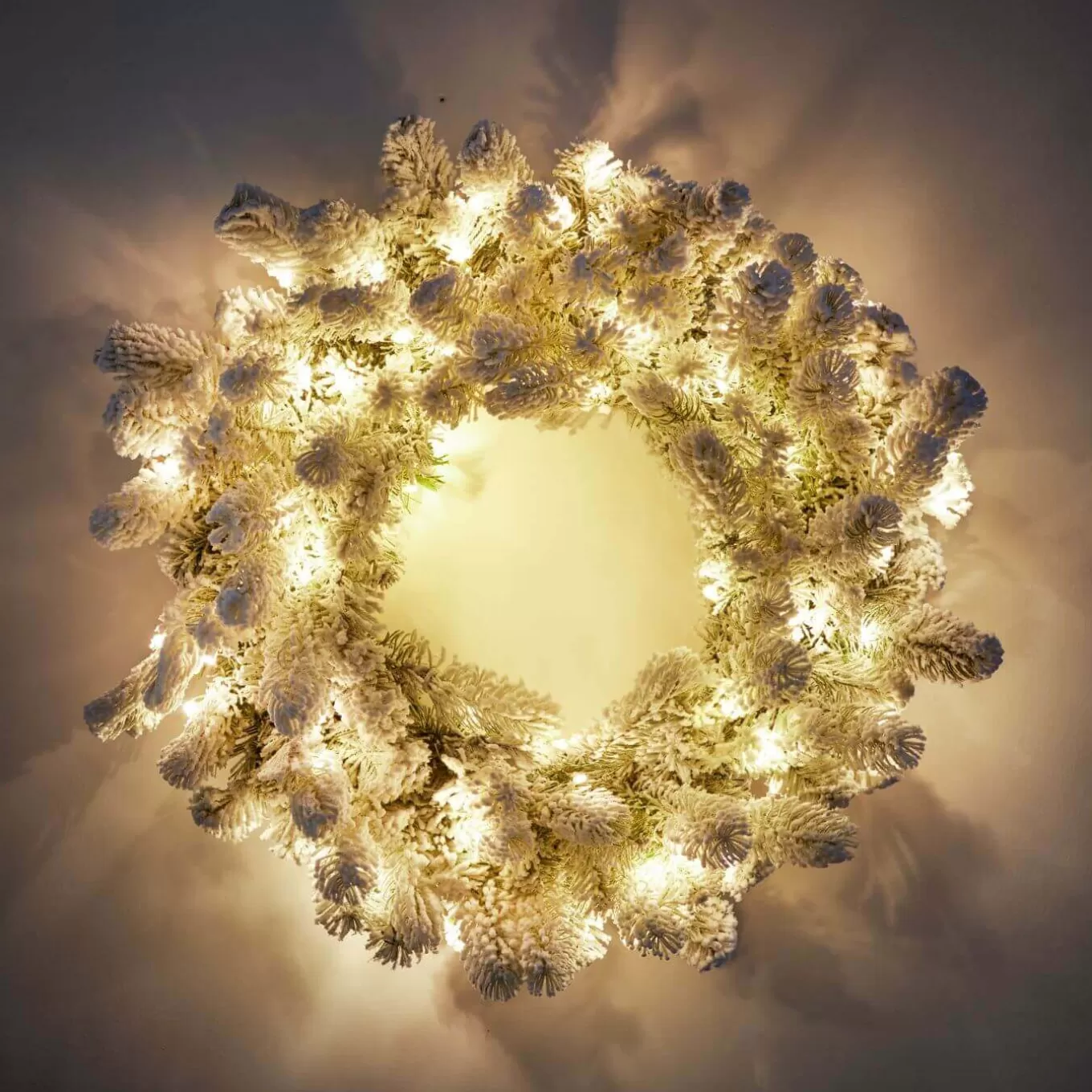 King Of Christmas 24" King Flock® Wreath With Warm White LED Lights (Battery Operated)- Wreaths | Flocked