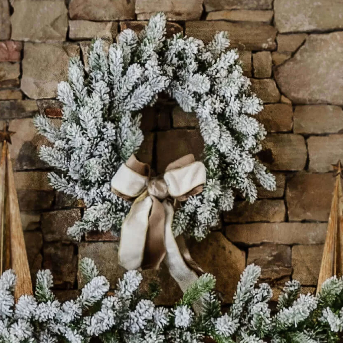 King Of Christmas 36" King Flock® Wreath With Warm White LED Lights (Plug Operated)- 36 Inch | Wreaths