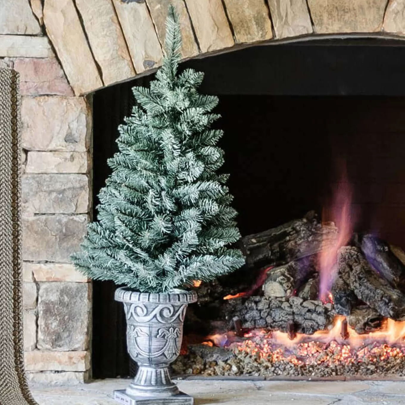 King Of Christmas 3' Tribeca Spruce Blue Tabletop Tree With 70 Warm White LED (Battery Operated)- 3 Foot | Tabletop