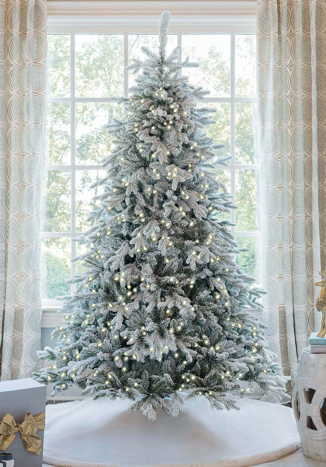 King Of Christmas 6.5' Queen Flock® Artificial Christmas Tree With 650 Warm White LED Lights- Realistic | Pre-Lit