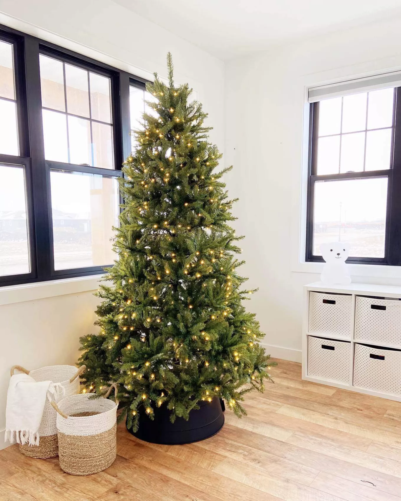 King Of Christmas 6.5' Yorkshire Fir Artificial Christmas Tree With 500 Warm White LED Lights- Classic | Pre-Lit