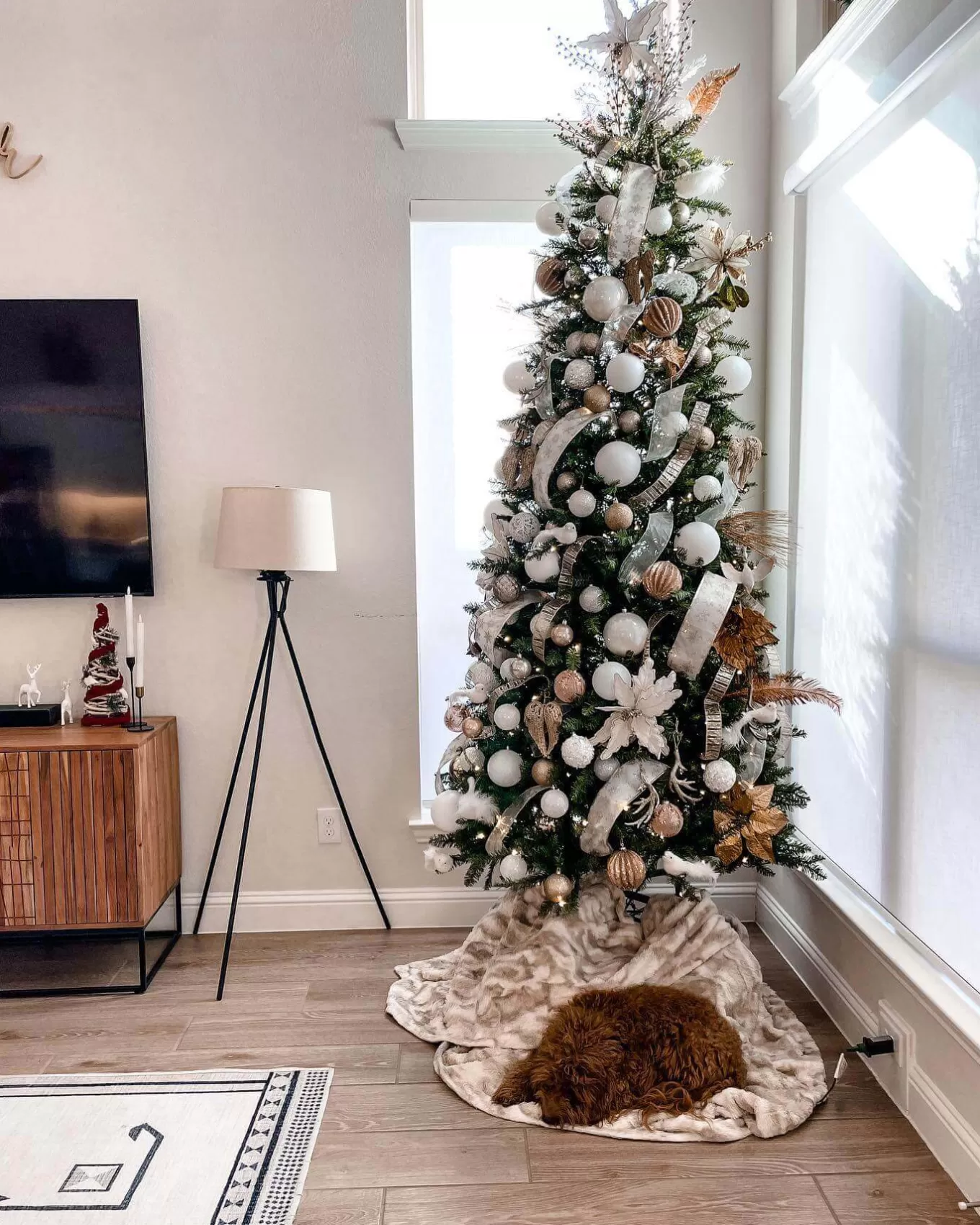King Of Christmas 6.5' Yorkshire Fir Slim Artificial Christmas Tree With 400 Warm White LED Lights- Classic | Pre-Lit