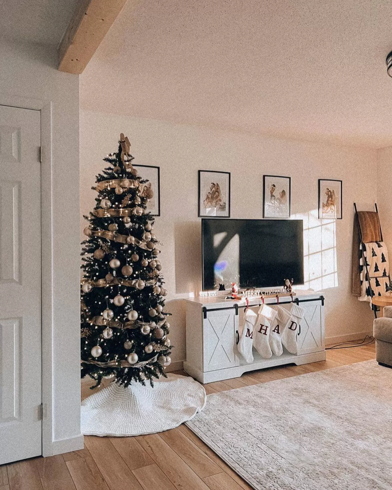 King Of Christmas 6.5' Yorkshire Fir Slim Artificial Christmas Tree With 400 Warm White LED Lights- Classic | Pre-Lit