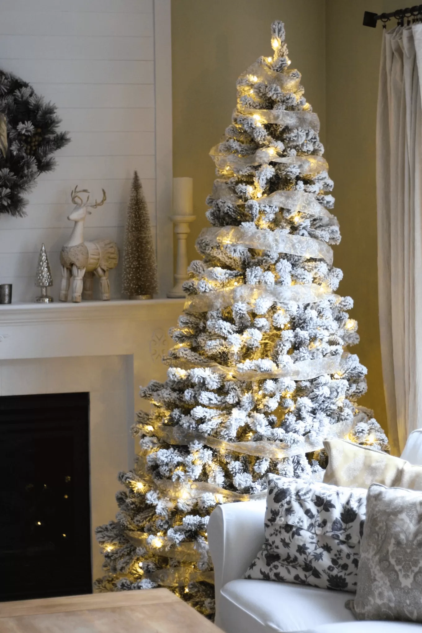 King Of Christmas 6' Prince Flock® Artificial Christmas Tree With 350 Warm White LED Lights- Classic | Pre-Lit