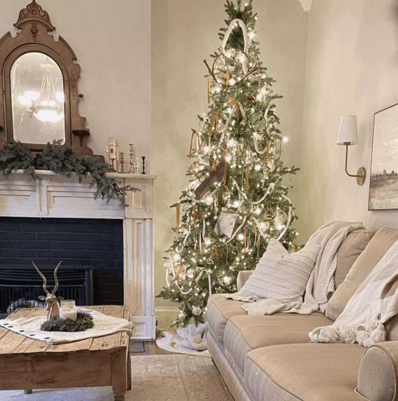King Of Christmas 7.5' Alpine Fir Artificial Christmas Tree 800 Warm White LED Lights- Realistic | Full