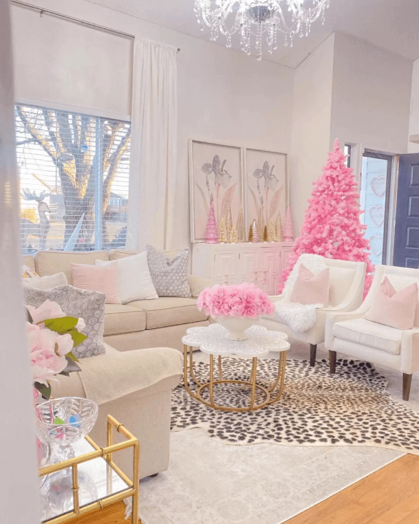 King Of Christmas 7.5' Duchess Pink Flock Artificial Christmas Tree With 600 Warm White LED Lights- Classic | Full