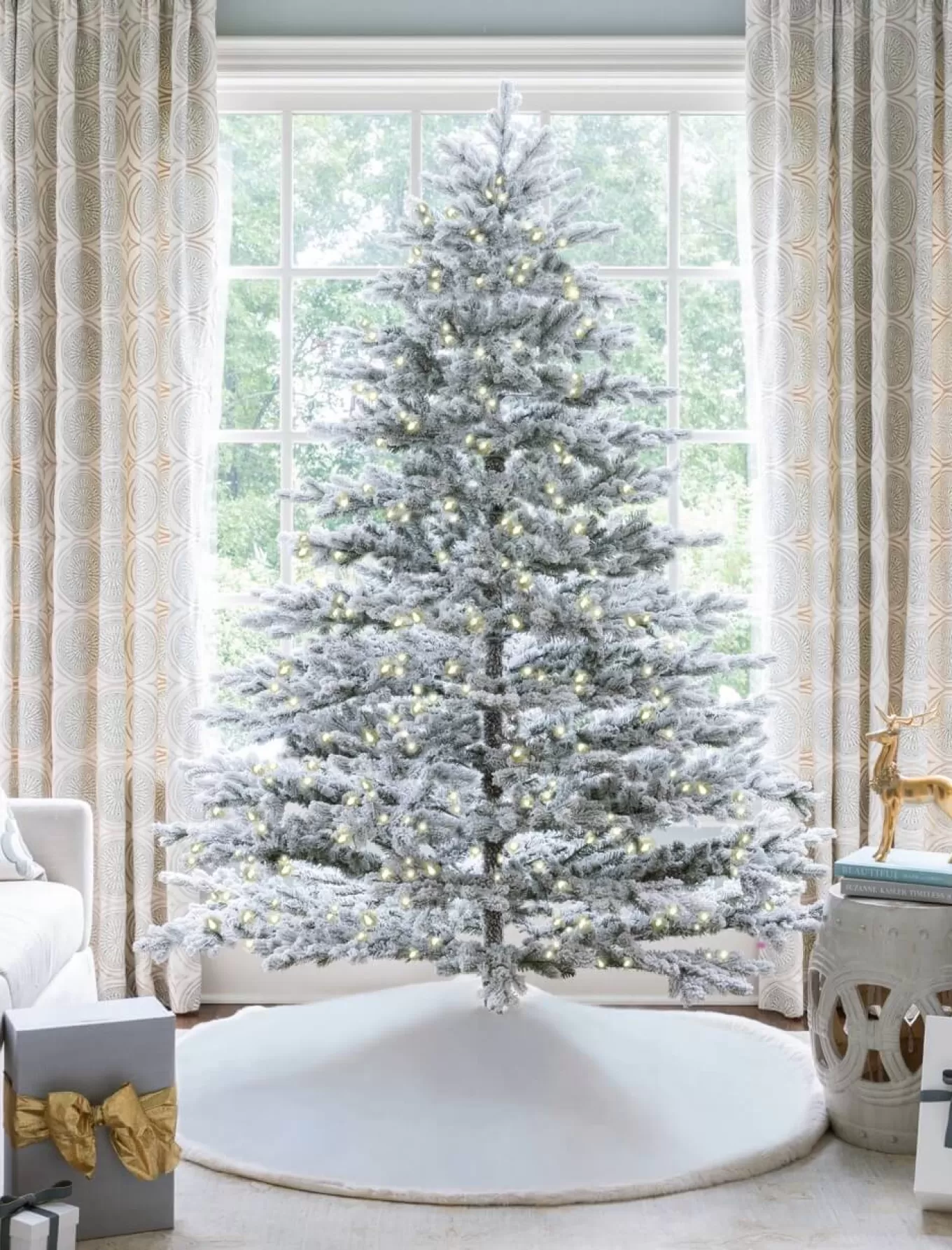 King Of Christmas 7.5' Rushmore Flock Artificial Christmas Tree 750 Warm White LED Lights- Realistic | Full