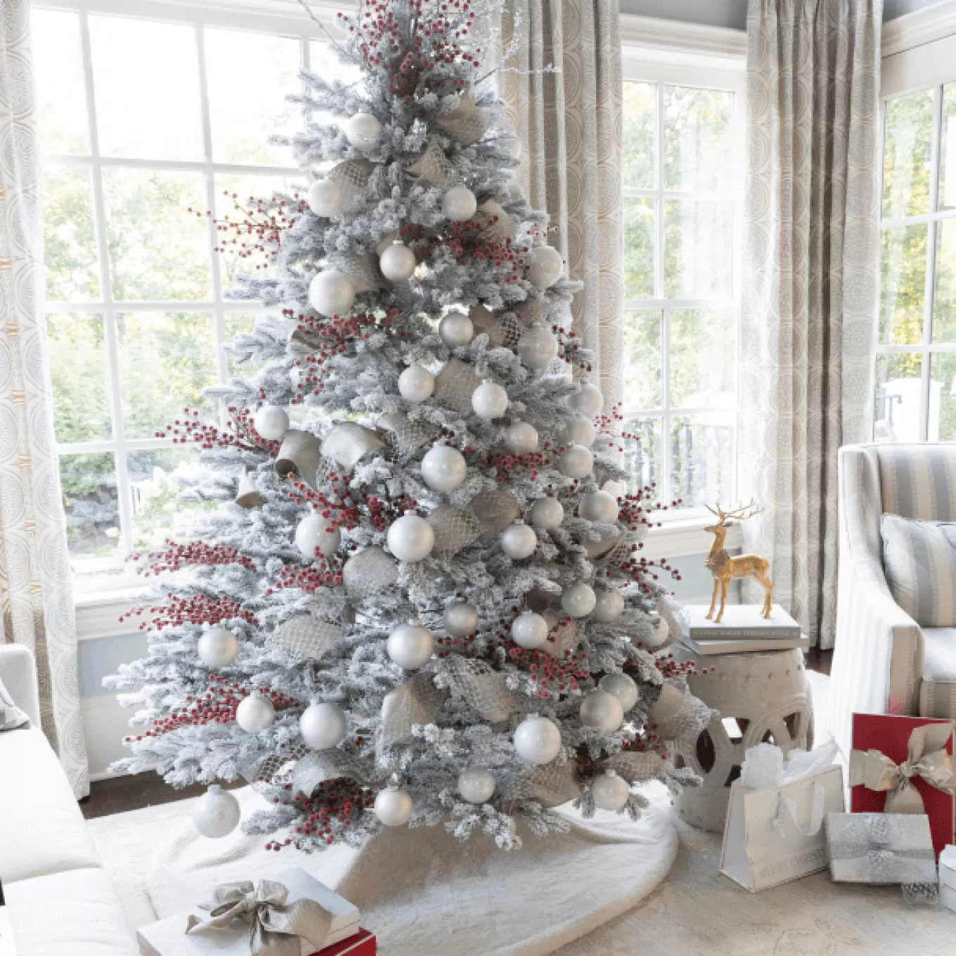 King Of Christmas 7.5' Rushmore Flock Artificial Christmas Tree 750 Warm White LED Lights- Realistic | Full