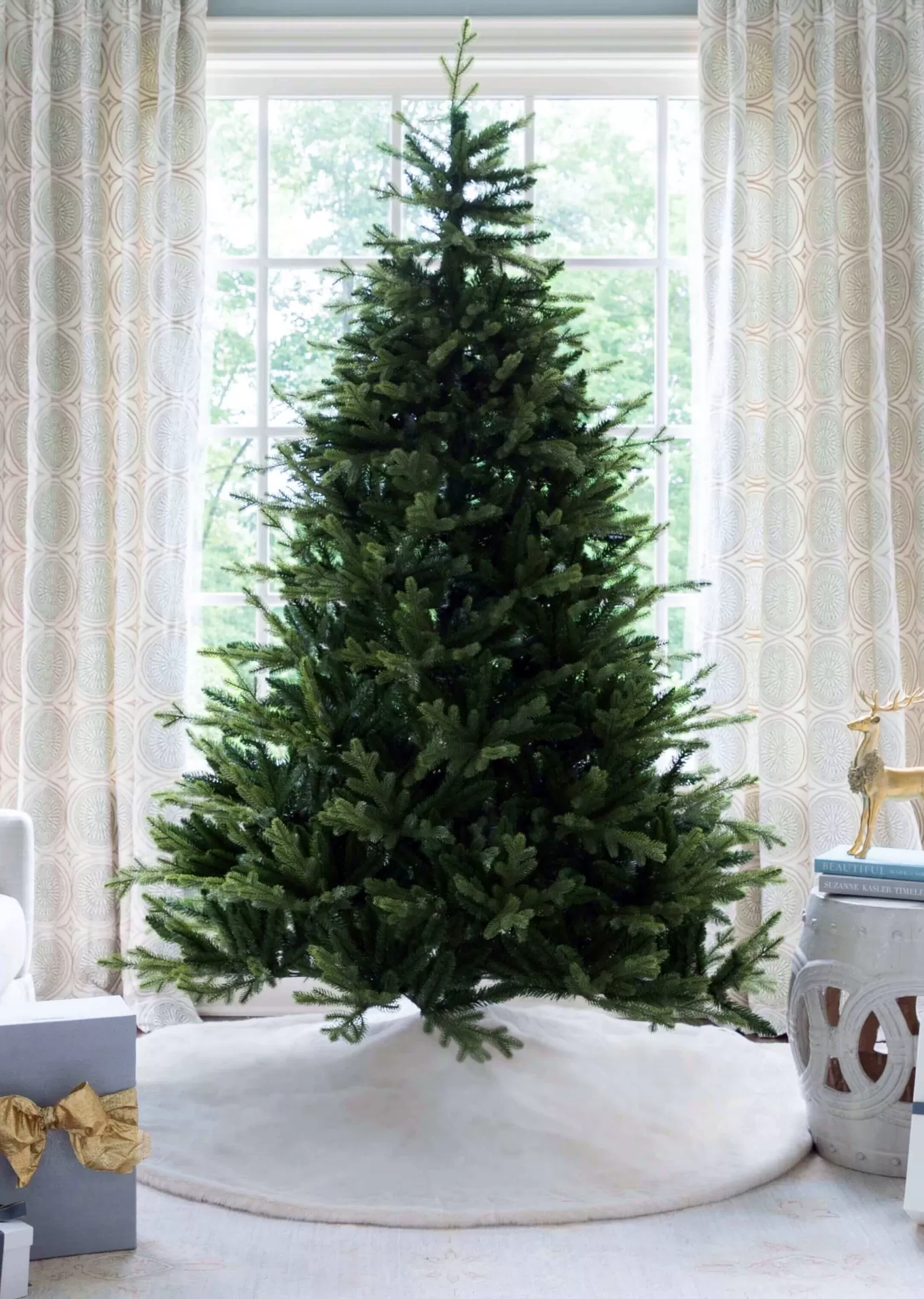 King Of Christmas 7.5' Scarlet Fir Artificial Christmas Tree With 800 Warm White LED Lights- Realistic | Full