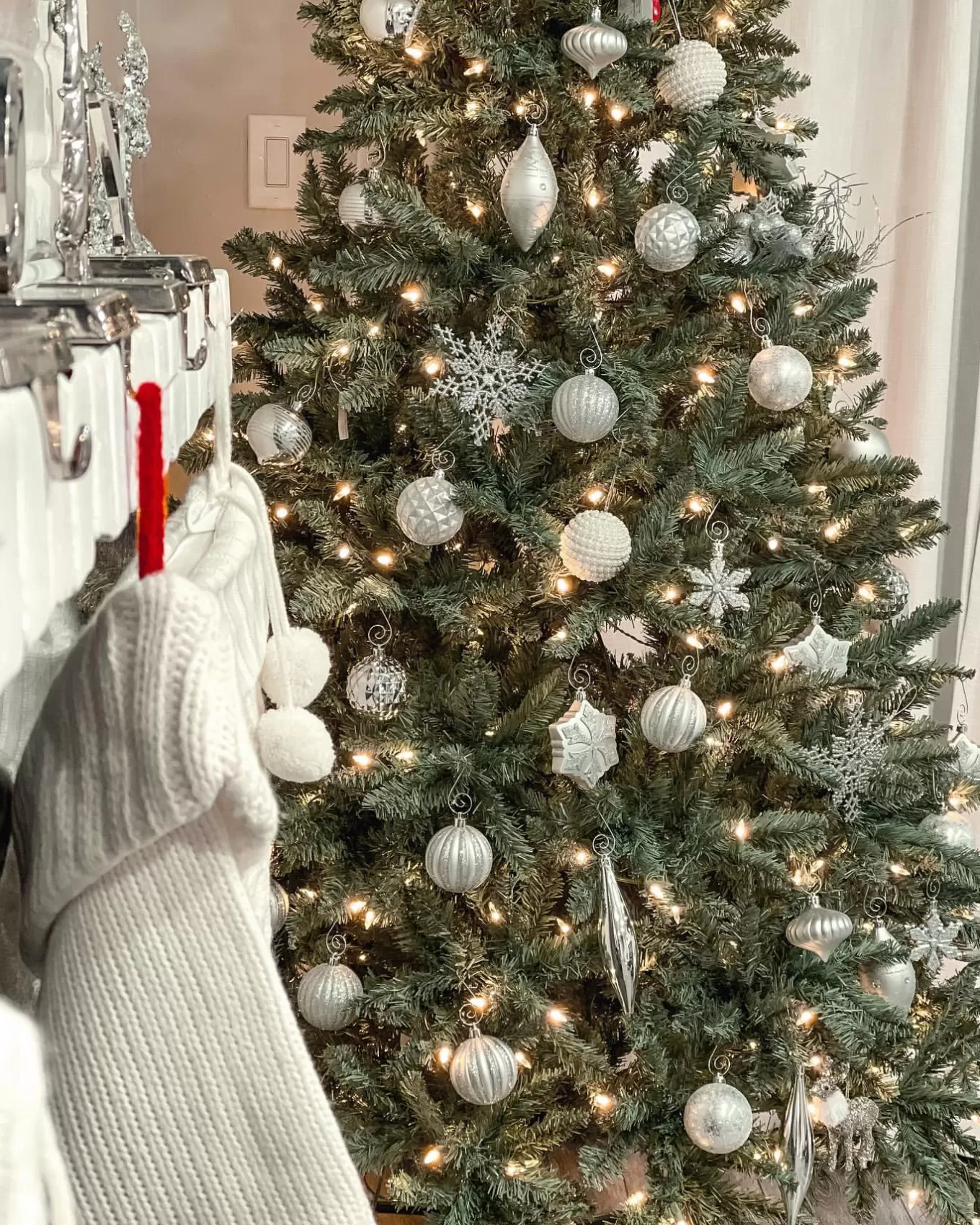 King Of Christmas 7' Tribeca Spruce Blue Artificial Christmas Tree With 550 Warm White LED Lights- Classic | Full