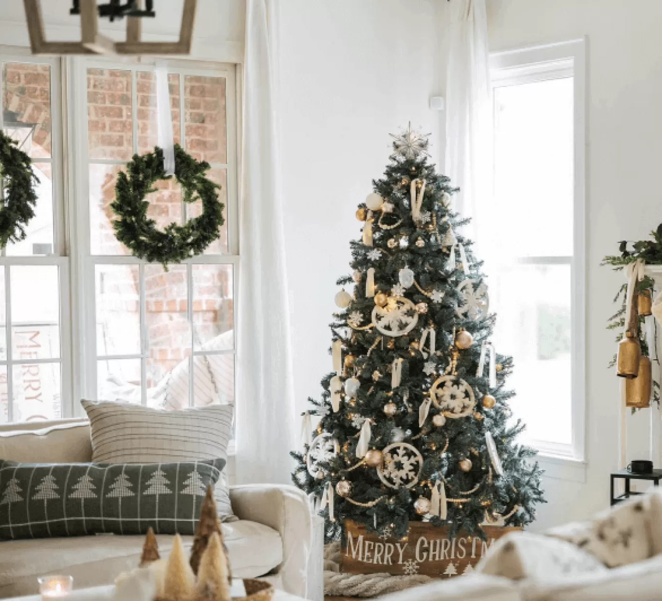 King Of Christmas 8' Tribeca Spruce Blue Artificial Christmas Tree With 650 Warm White LED Lights- Classic | Pre-Lit