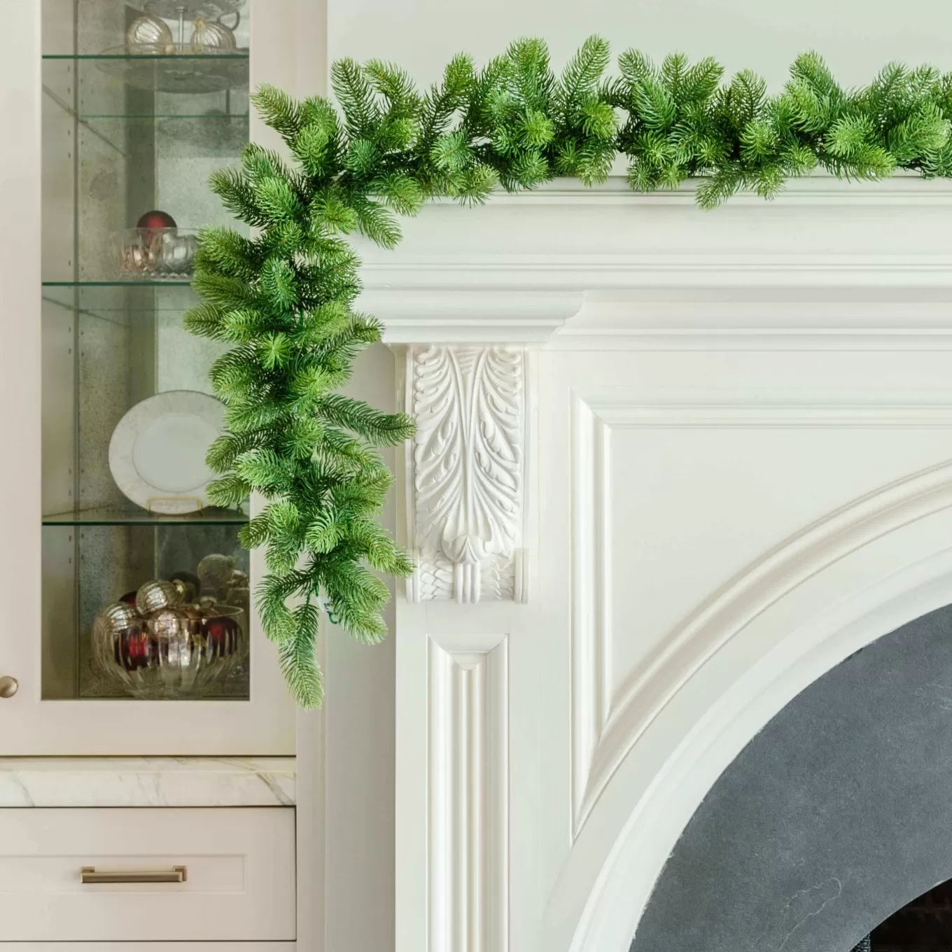 King Of Christmas 9' X 10" Royal Fir Garland With Warm White LED Lights (Battery Operated)- Garlands | 9' X 10"