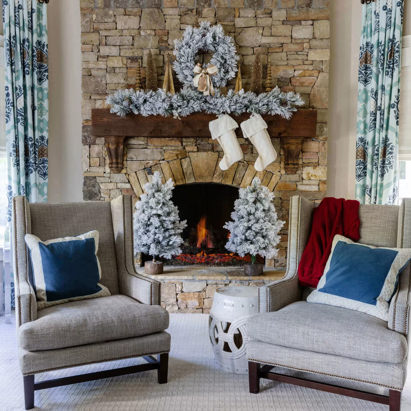 King Of Christmas Marquis Flock Collection 4-Piece Set With Warm White LED Lights (Battery Operated)- Sets | Flocked