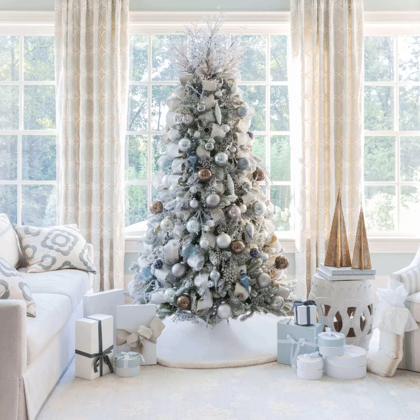 King Of Christmas Winter Wonderland 15-Piece Glass Ornament Set (Blue And Gray)- Ornaments | 15 Pack