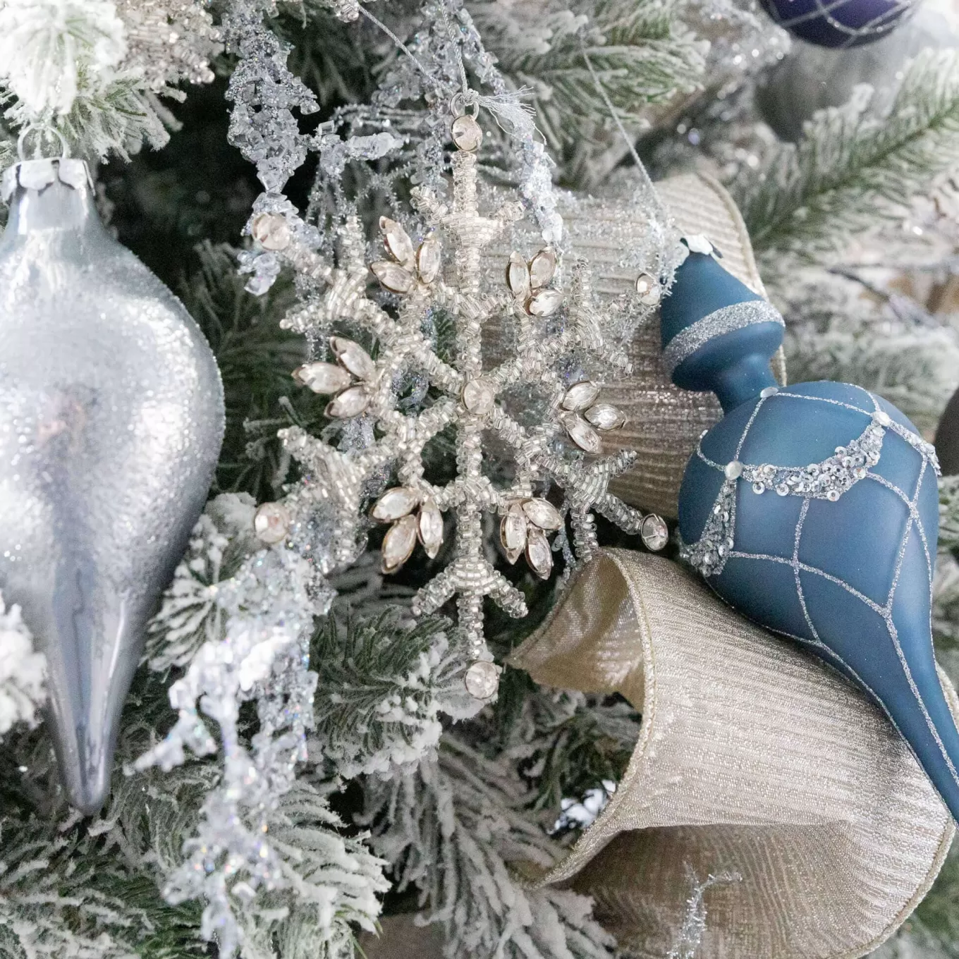 King Of Christmas Winter Wonderland 15-Piece Glass Ornament Set (Blue And Gray)- Ornaments | 15 Pack